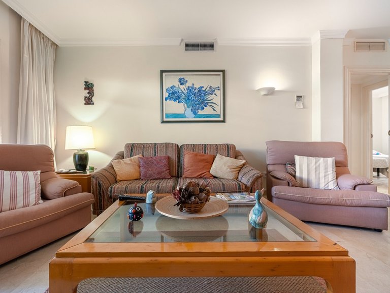 Apartment for Sale in Nueva Andalucía, Malaga 7