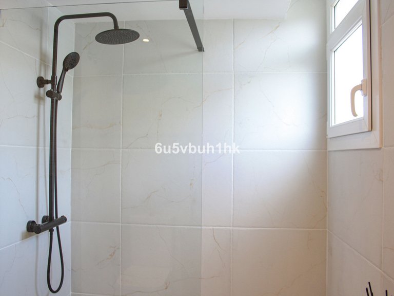 Apartment for Sale in Marbella, Malaga 18