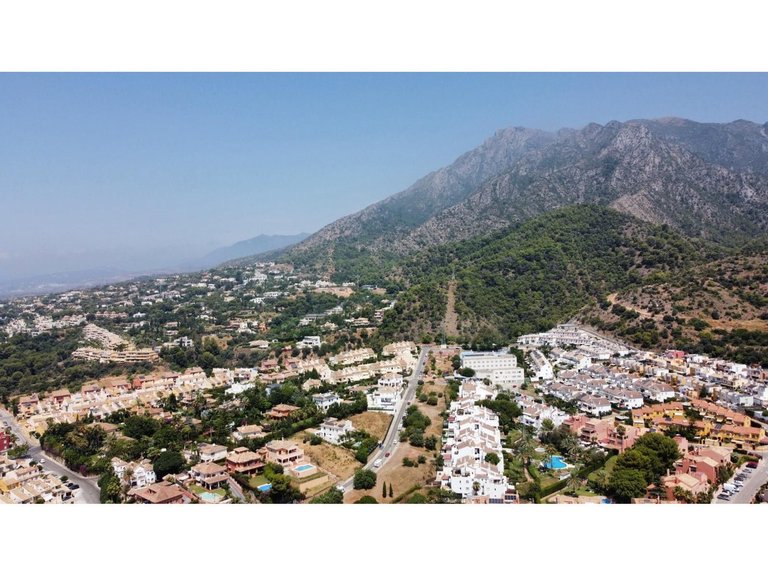Villa for Sale in Marbella, Malaga 10