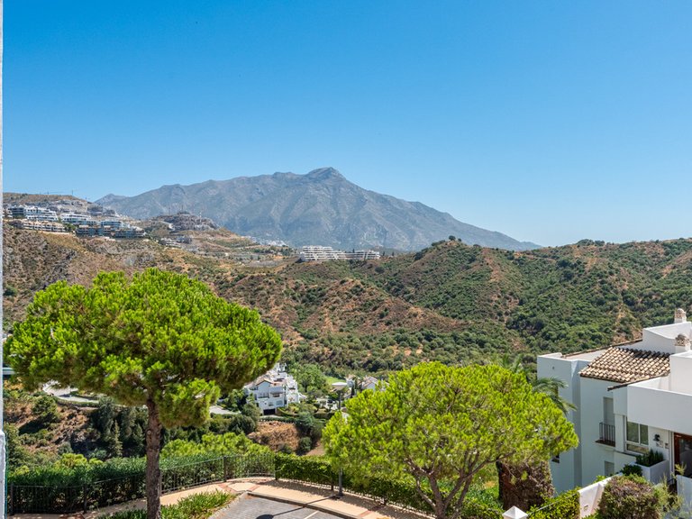 Apartment for Sale in La Quinta, Malaga 21