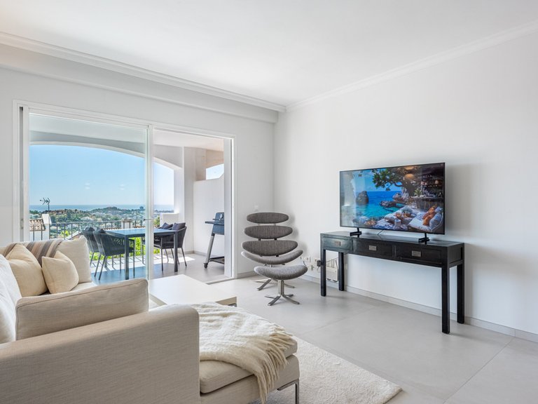 Apartment for Sale in La Quinta, Malaga 7