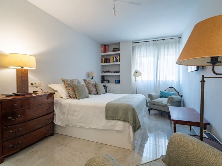Apartment for Sale in Malagueta, Malaga 18
