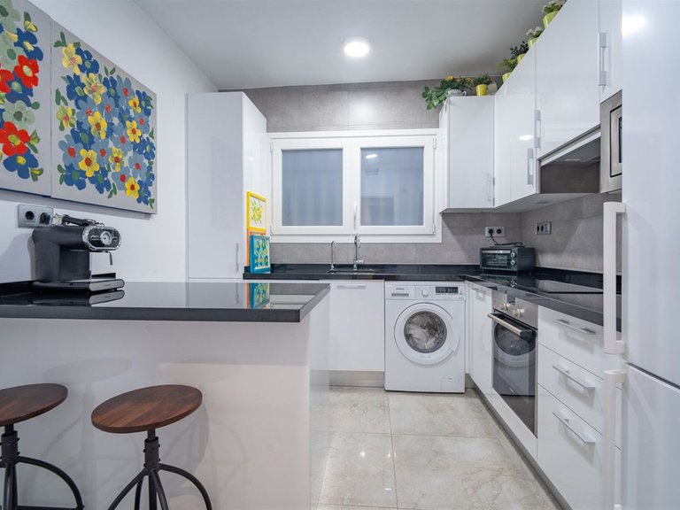 Apartment for Sale in Malagueta, Malaga 19