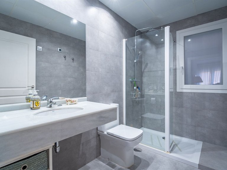 Apartment for Sale in Malagueta, Malaga 20