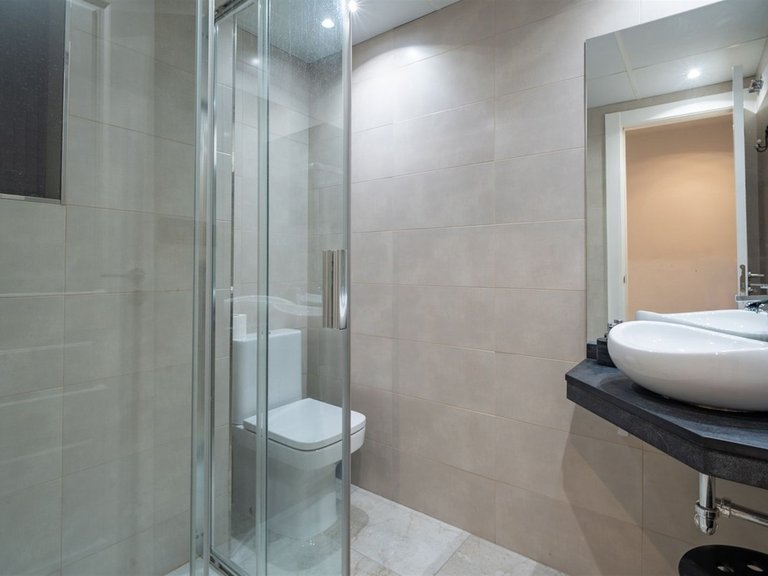 Apartment for Sale in Malagueta, Malaga 23