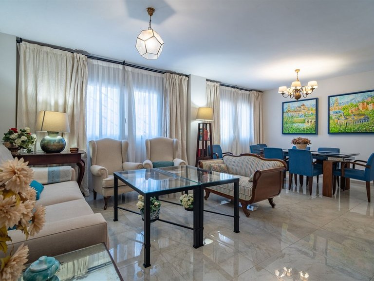Apartment for Sale in Malagueta, Malaga 3