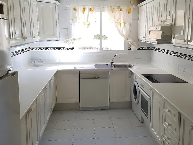 Apartment for Sale in Estepona, Malaga 3