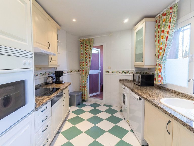 Apartment for Sale in Elviria, Malaga 12