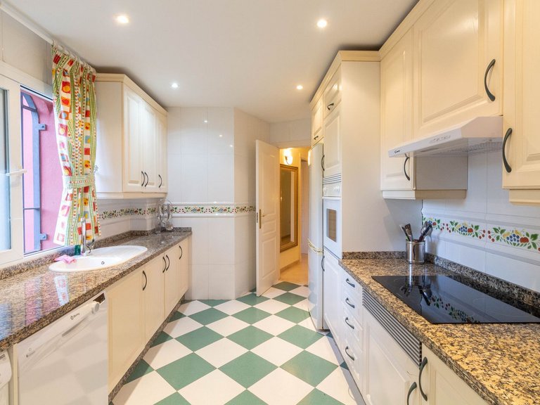 Apartment for Sale in Elviria, Malaga 13