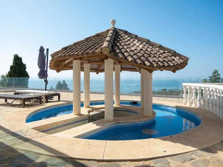 Villa for Sale in Mijas Costa, Malaga 23