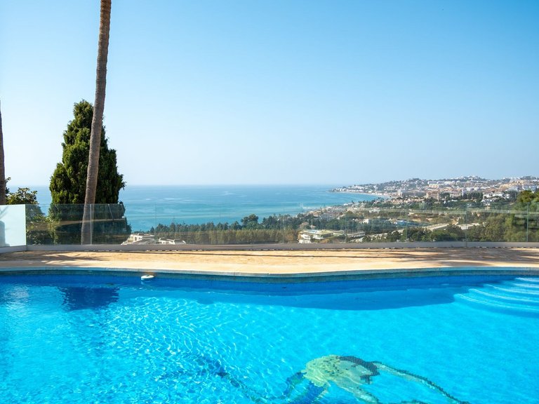 Villa for Sale in Mijas Costa, Malaga 24