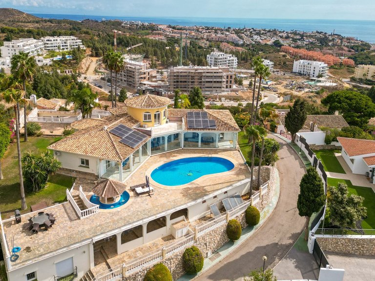 Villa for Sale in Mijas Costa, Malaga 3