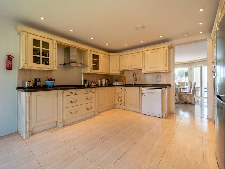 Villa for Sale in Mijas Costa, Malaga 33