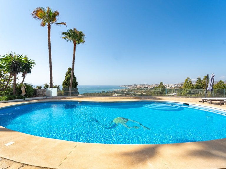 Villa for Sale in Mijas Costa, Malaga 4