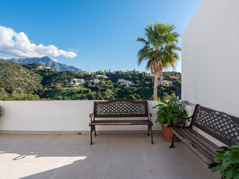 Apartment for Sale in La Quinta, Malaga 10