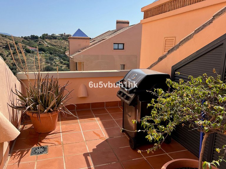 Apartment for Sale in Calahonda, Malaga 12