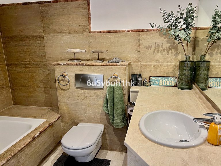 Apartment for Sale in Calahonda, Malaga 13