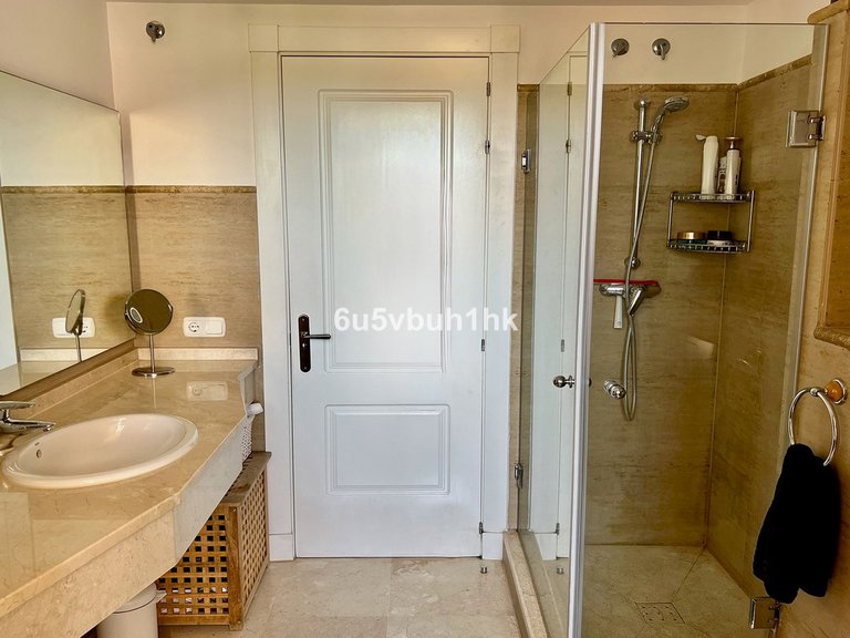 Apartment for Sale in Calahonda, Malaga 14