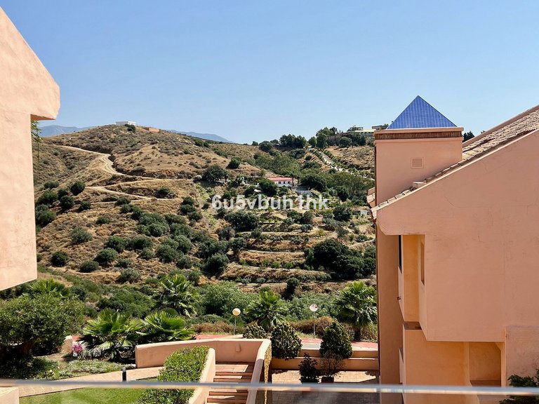Apartment for Sale in Calahonda, Malaga 25