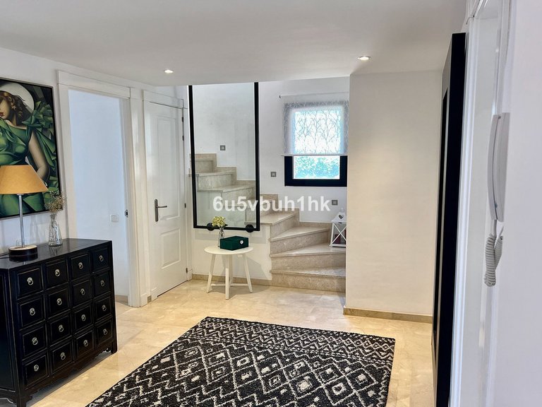 Apartment for Sale in Calahonda, Malaga 6