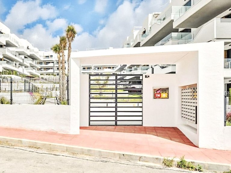 Apartment for Sale in Villamartin, Alicante 3