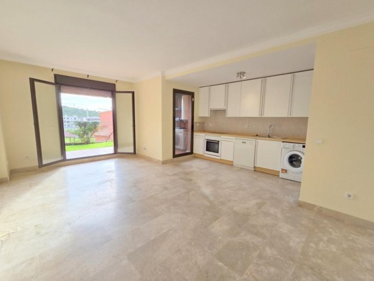 Apartment for Sale in Estepona, Malaga 2
