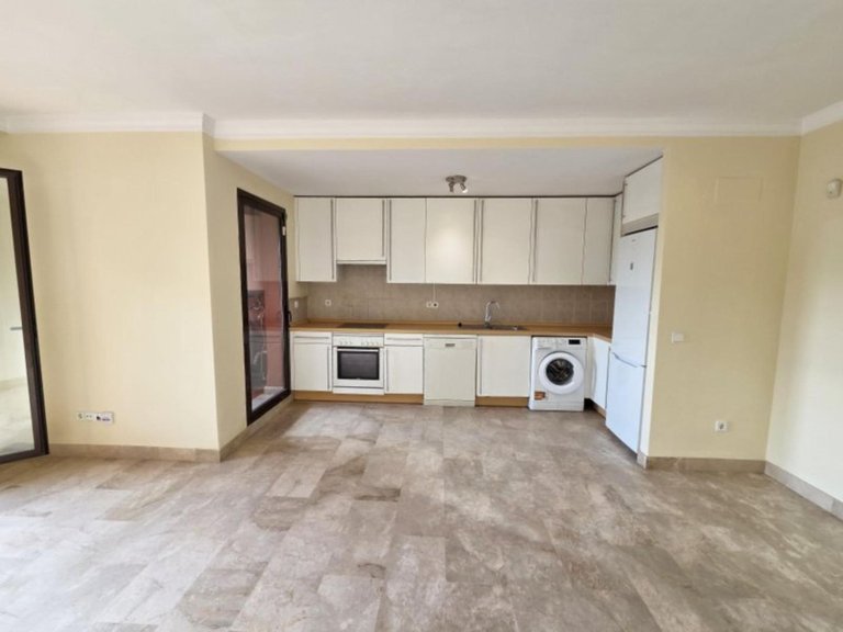 Apartment for Sale in Estepona, Malaga 3