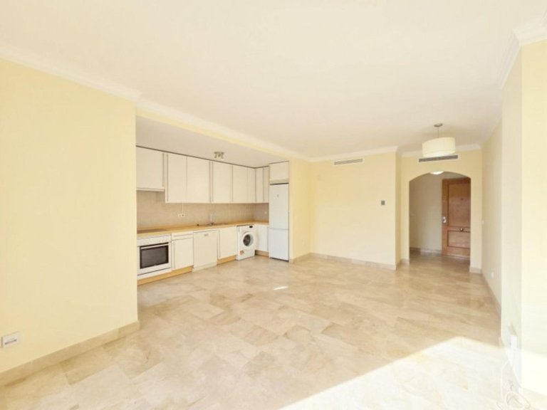 Apartment for Sale in Estepona, Malaga 6