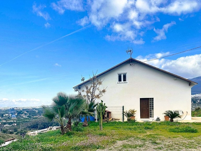 Villa for Sale in Alhaurín El Grande, Malaga 5