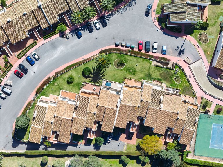 Apartment for Sale in Nueva Andalucía, Malaga 31