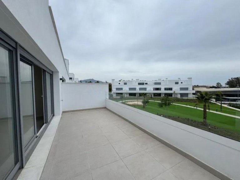 Apartment for Sale in Bel Air, Malaga 3