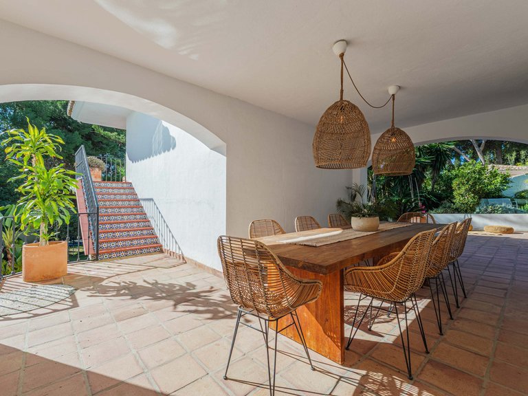 Villa for Sale in Pinares De San Antón, Malaga 12