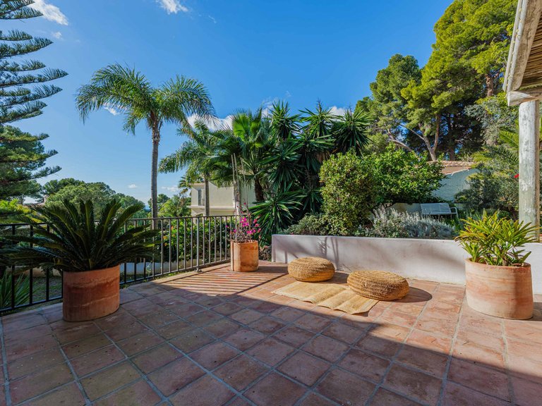 Villa for Sale in Pinares De San Antón, Malaga 13