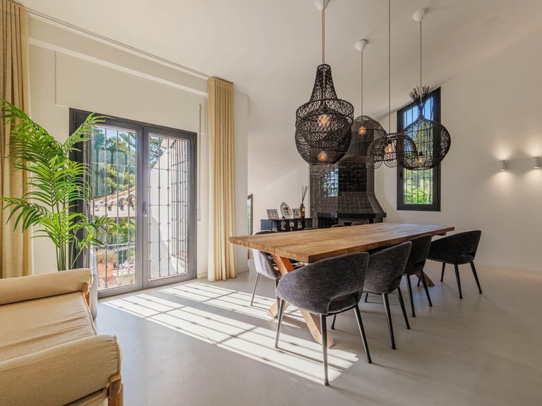 Villa for Sale in Pinares De San Antón, Malaga 25