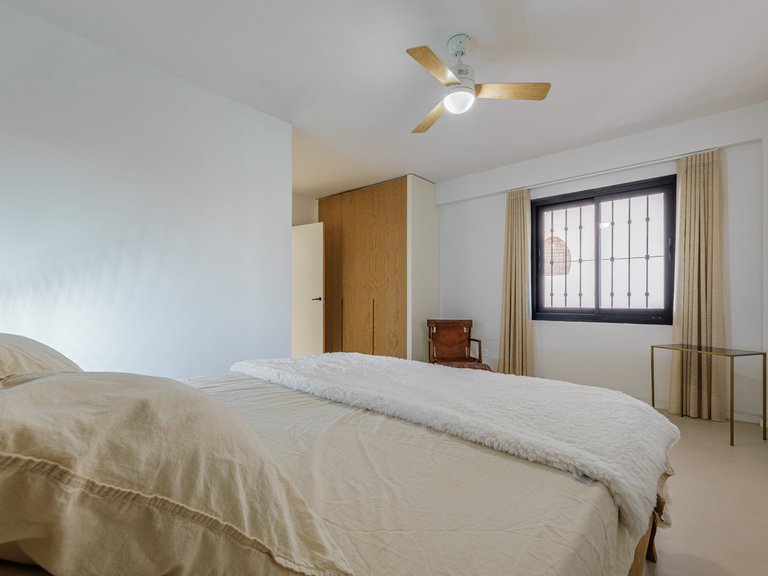 Villa for Sale in Pinares De San Antón, Malaga 28