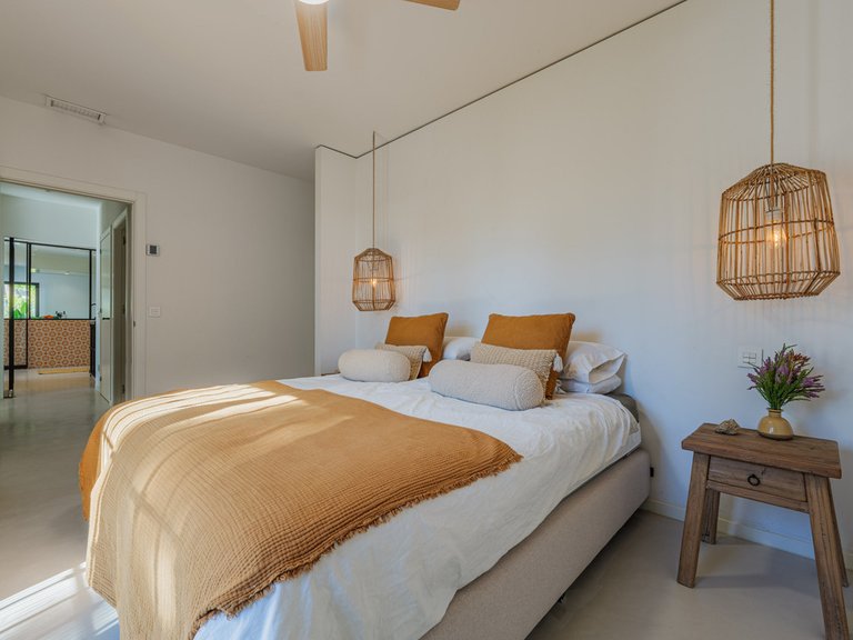 Villa for Sale in Pinares De San Antón, Malaga 43
