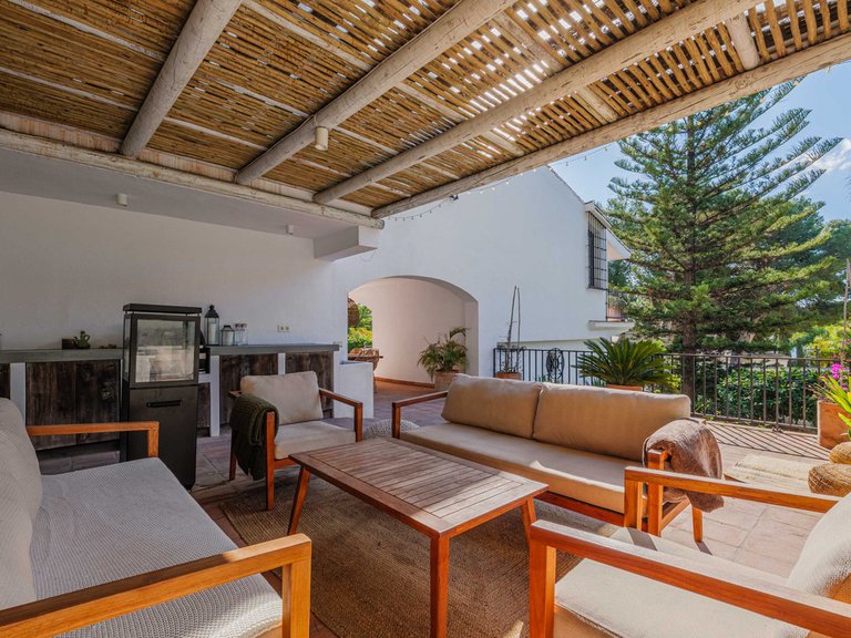 Villa for Sale in Pinares De San Antón, Malaga 9