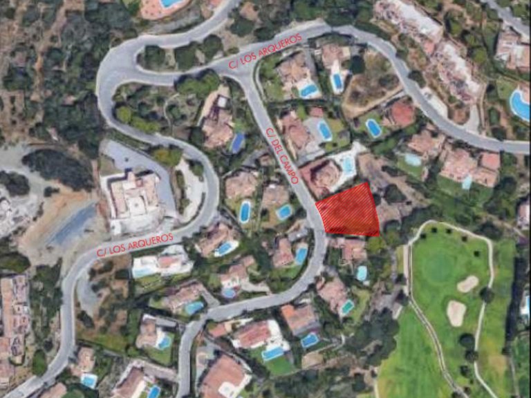 Plot for Sale in Los Arqueros, Malaga 1