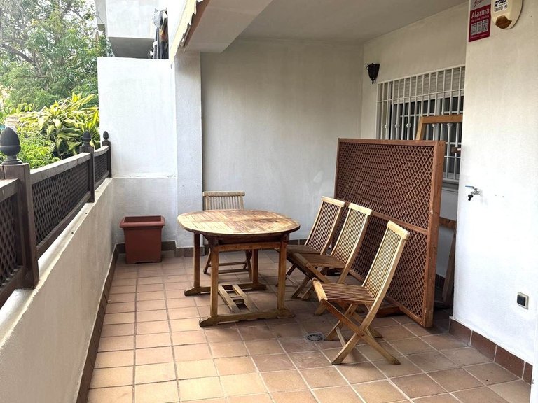 Apartment for Sale in The Golden Mile, Malaga 1