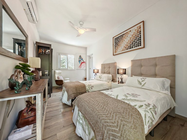 Villa for Sale in Calahonda, Malaga 13