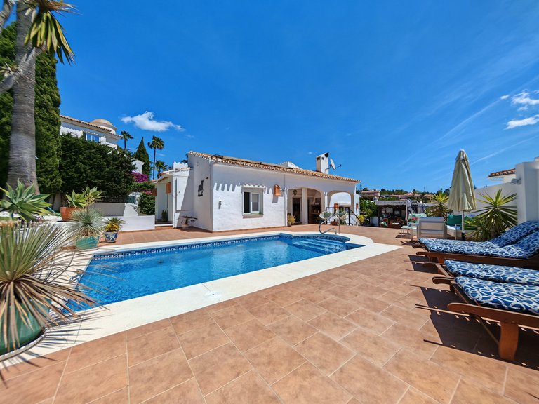 Villa for Sale in Calahonda, Malaga 17