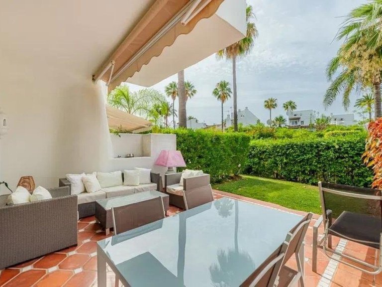 Villa for Sale in Costalita, Malaga 1