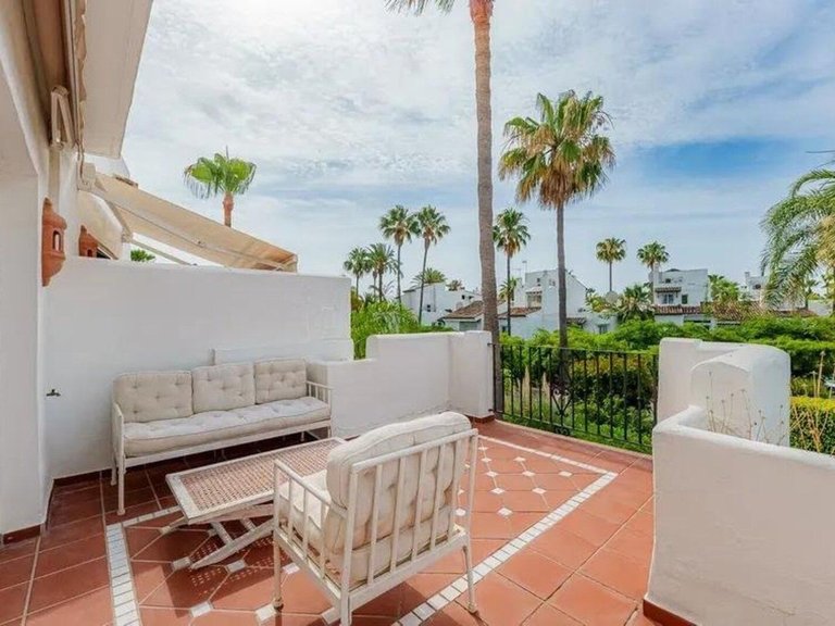 Villa for Sale in Costalita, Malaga 10