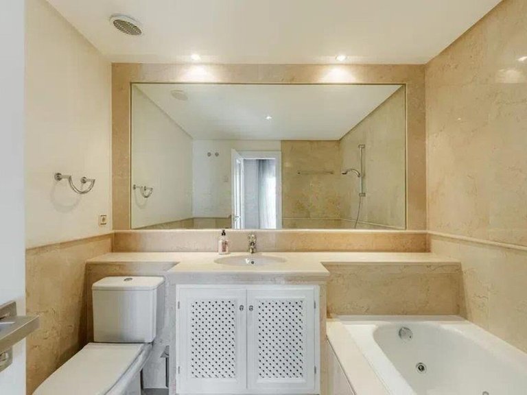 Villa for Sale in Costalita, Malaga 20
