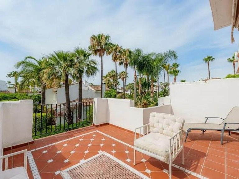 Villa for Sale in Costalita, Malaga 9