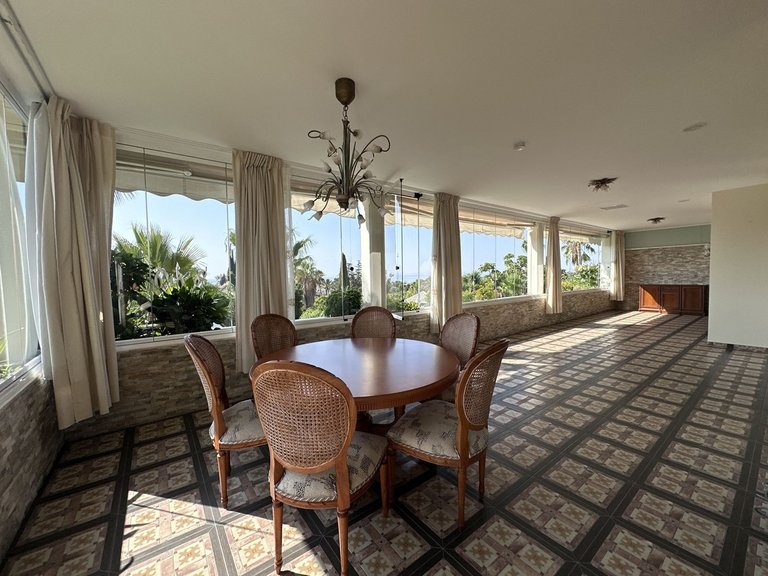 Apartment for Sale in The Golden Mile, Malaga 4