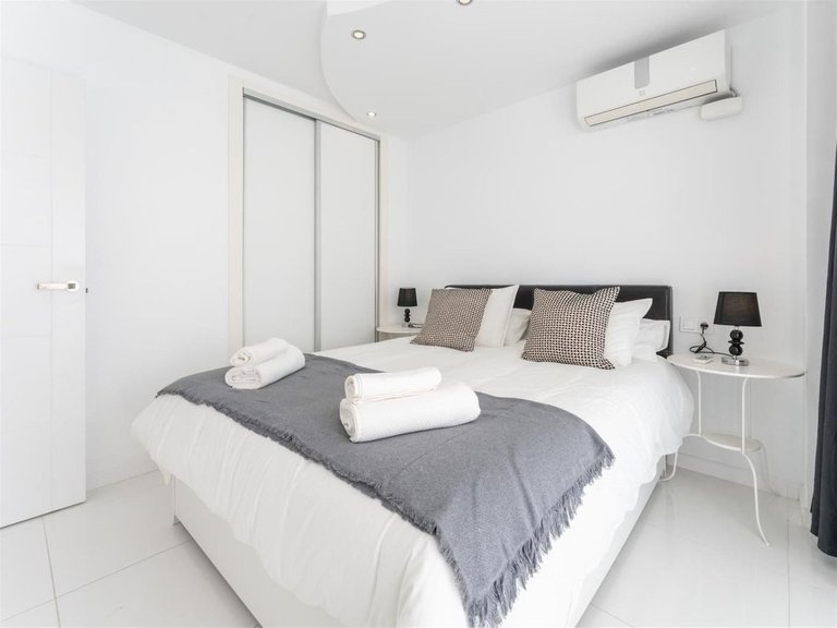 Apartment for Sale in Costa del Sol, Benalmadena Costa, Malaga 15