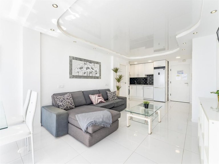 Apartment for Sale in Costa del Sol, Benalmadena Costa, Malaga 7