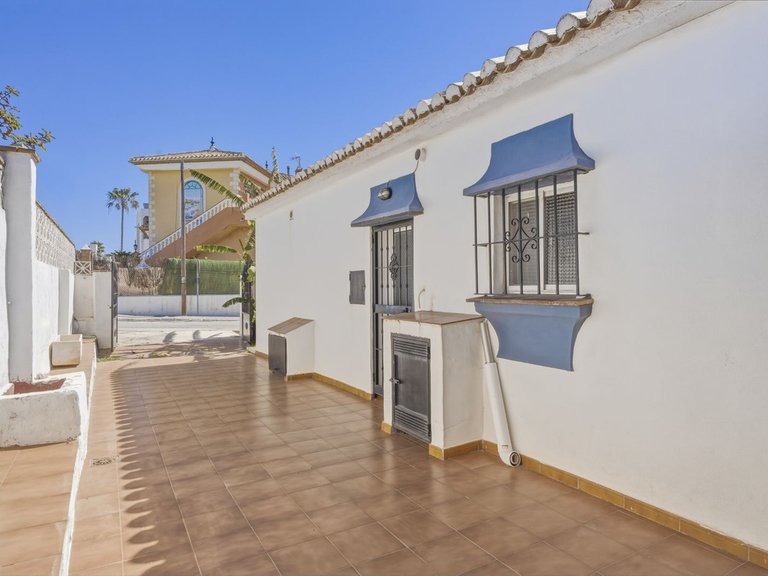 Villa for Sale in El Chaparral, Malaga 15