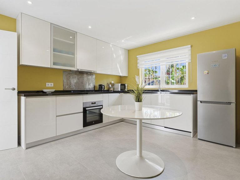 Villa for Sale in El Chaparral, Malaga 18